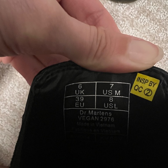 Vegan Dr. Martens Chelsea Boot - Picture 2 of 7